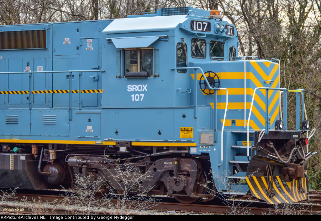 Close-up: U.S. DOE SROX 107 / B40-8